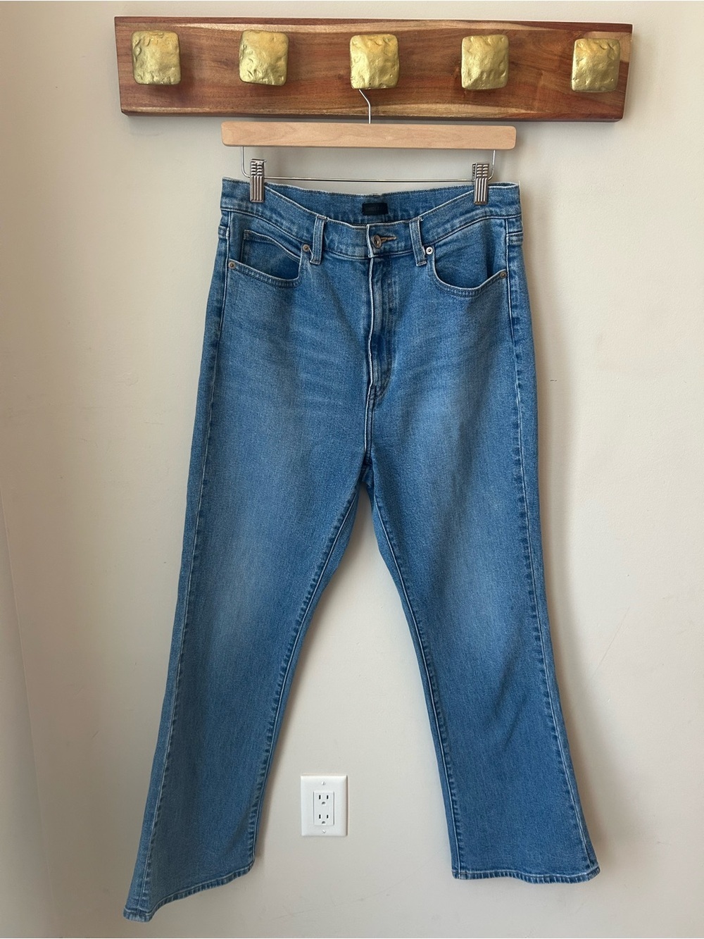 Uniqlo High Rise Flared Jeans 30 Light Wash Stretch Denim